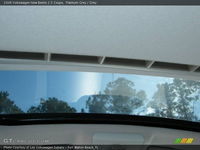 Platinum Grey / Grey 2006 Volkswagen New Beetle 2.5 Coupe