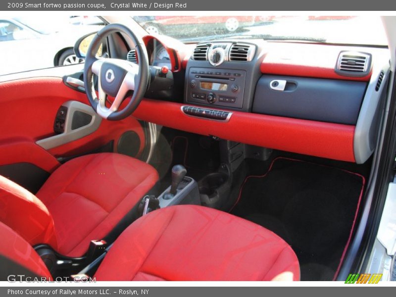 Dashboard of 2009 fortwo passion coupe