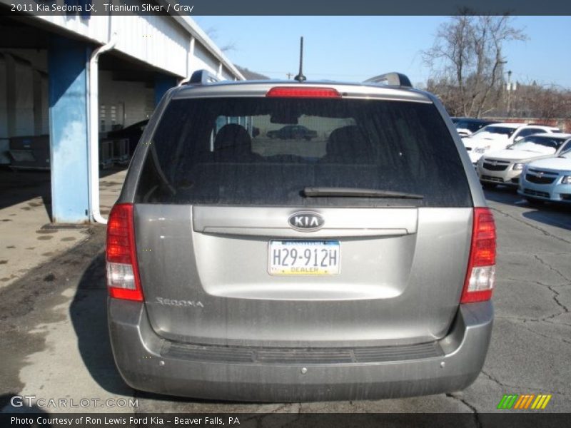 Titanium Silver / Gray 2011 Kia Sedona LX