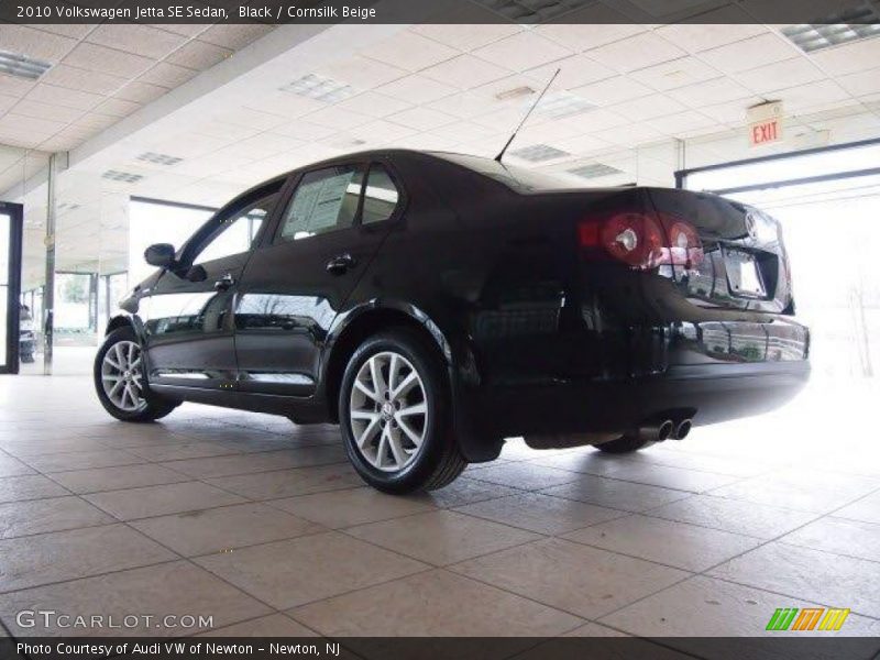 Black / Cornsilk Beige 2010 Volkswagen Jetta SE Sedan