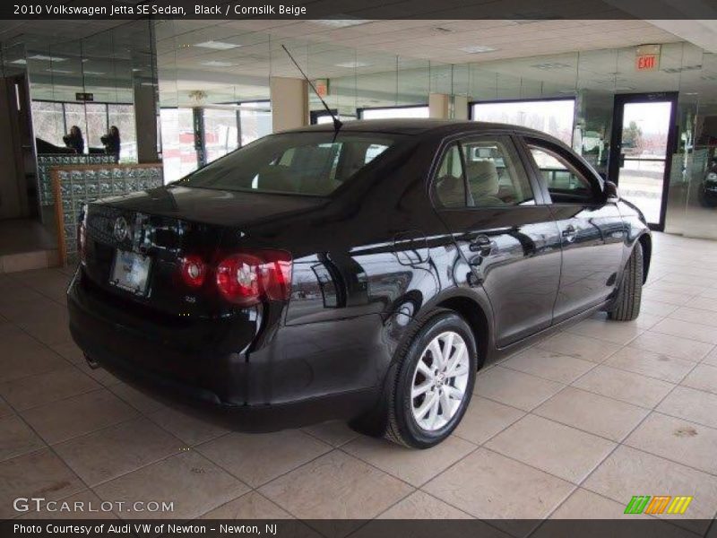 Black / Cornsilk Beige 2010 Volkswagen Jetta SE Sedan