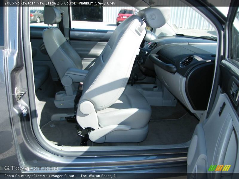 Platinum Grey / Grey 2006 Volkswagen New Beetle 2.5 Coupe