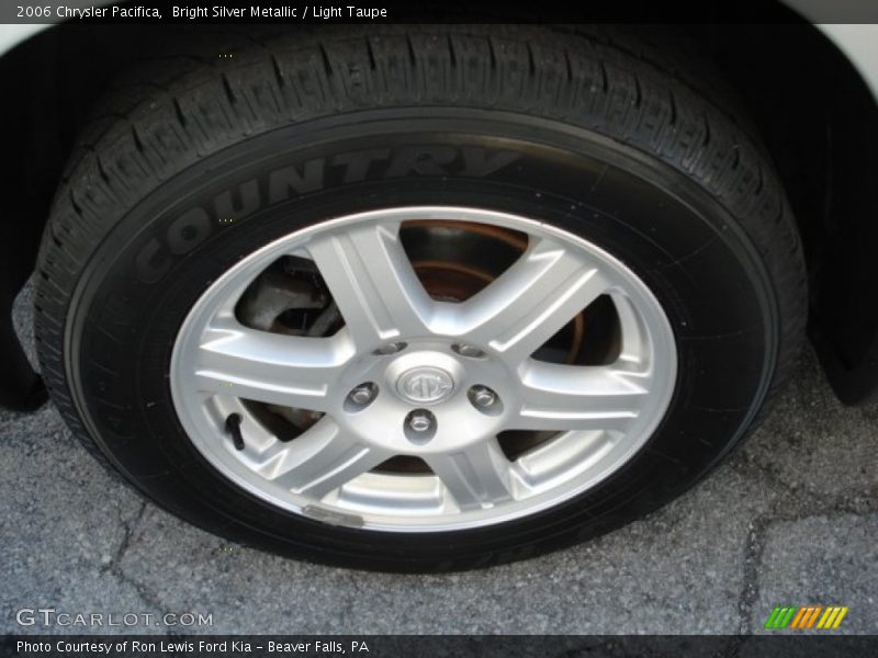 Bright Silver Metallic / Light Taupe 2006 Chrysler Pacifica