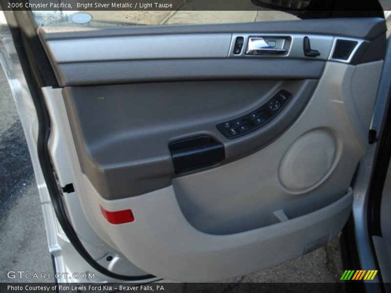 Bright Silver Metallic / Light Taupe 2006 Chrysler Pacifica