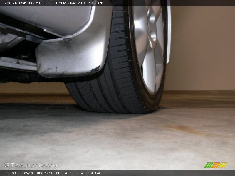 Liquid Silver Metallic / Black 2006 Nissan Maxima 3.5 SE