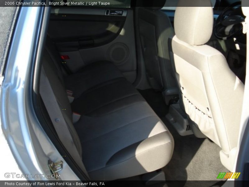 Bright Silver Metallic / Light Taupe 2006 Chrysler Pacifica