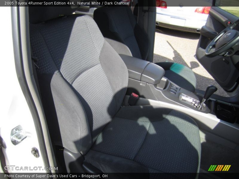 Natural White / Dark Charcoal 2005 Toyota 4Runner Sport Edition 4x4