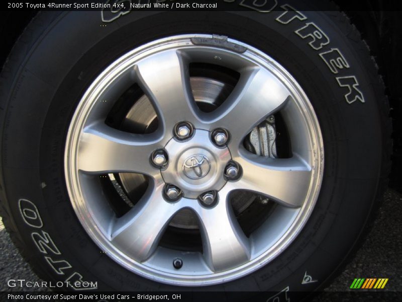 Natural White / Dark Charcoal 2005 Toyota 4Runner Sport Edition 4x4