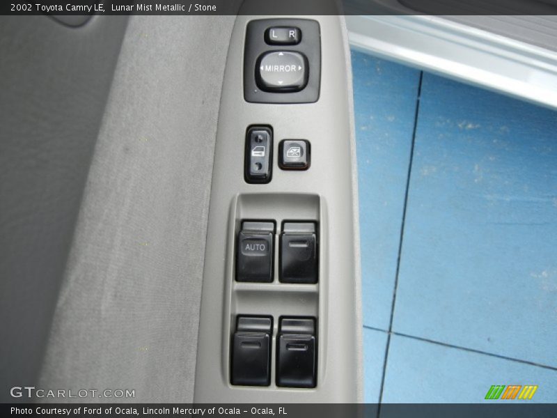 Lunar Mist Metallic / Stone 2002 Toyota Camry LE