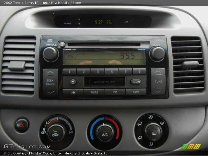 Lunar Mist Metallic / Stone 2002 Toyota Camry LE