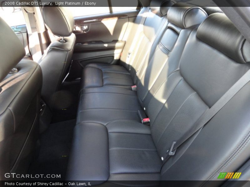 Light Platinum / Ebony 2008 Cadillac DTS Luxury