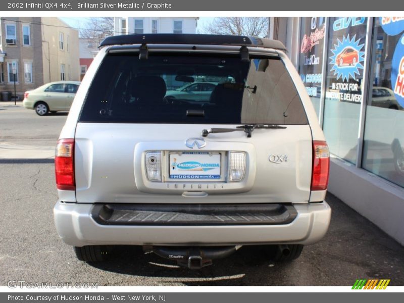 Brilliant Silver Metallic / Graphite 2002 Infiniti QX4 4x4