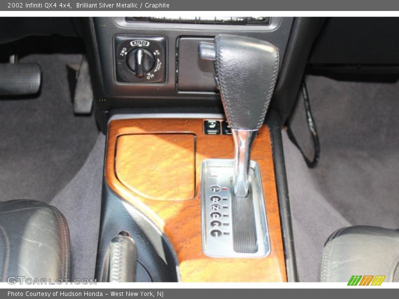 Brilliant Silver Metallic / Graphite 2002 Infiniti QX4 4x4