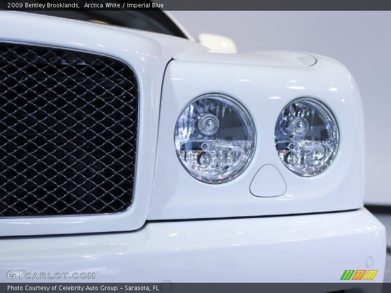 Arctica White / Imperial Blue 2009 Bentley Brooklands