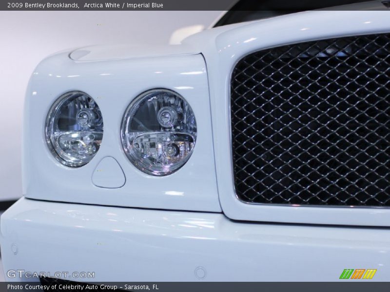 Arctica White / Imperial Blue 2009 Bentley Brooklands