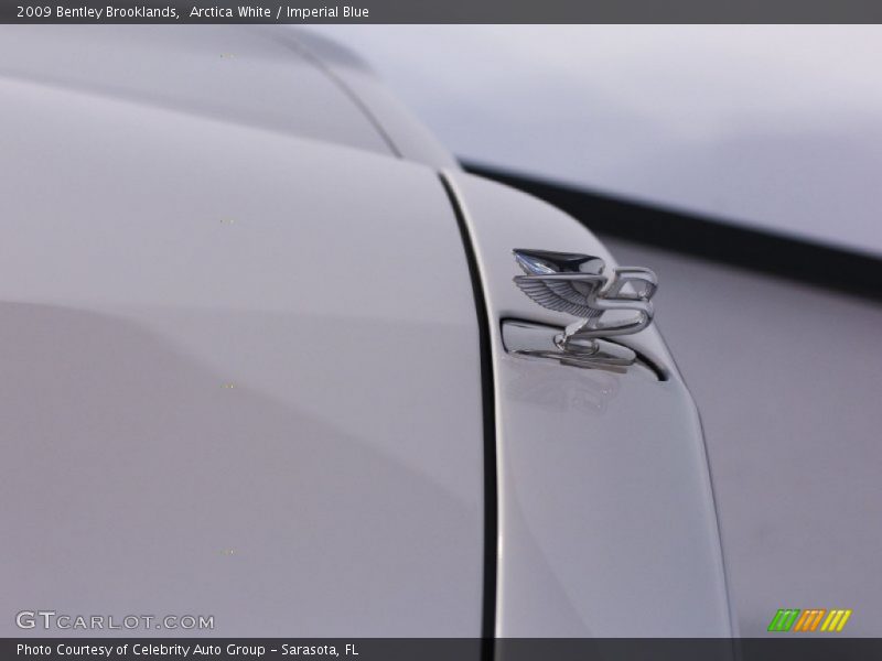 Arctica White / Imperial Blue 2009 Bentley Brooklands