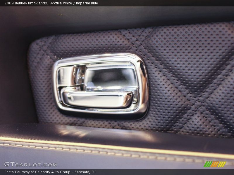 Arctica White / Imperial Blue 2009 Bentley Brooklands