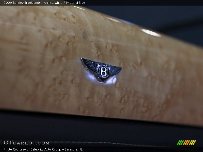 Arctica White / Imperial Blue 2009 Bentley Brooklands