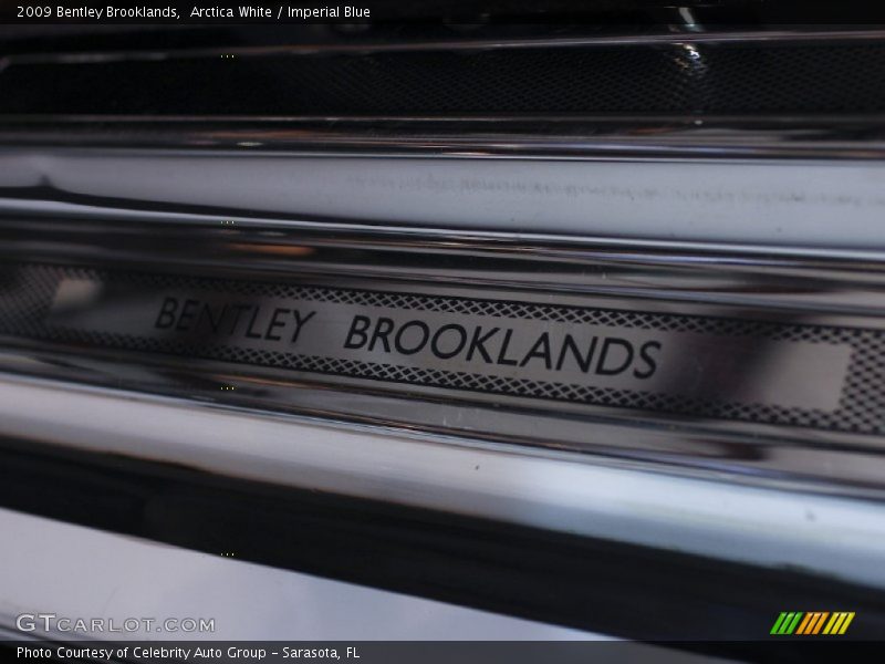 Arctica White / Imperial Blue 2009 Bentley Brooklands