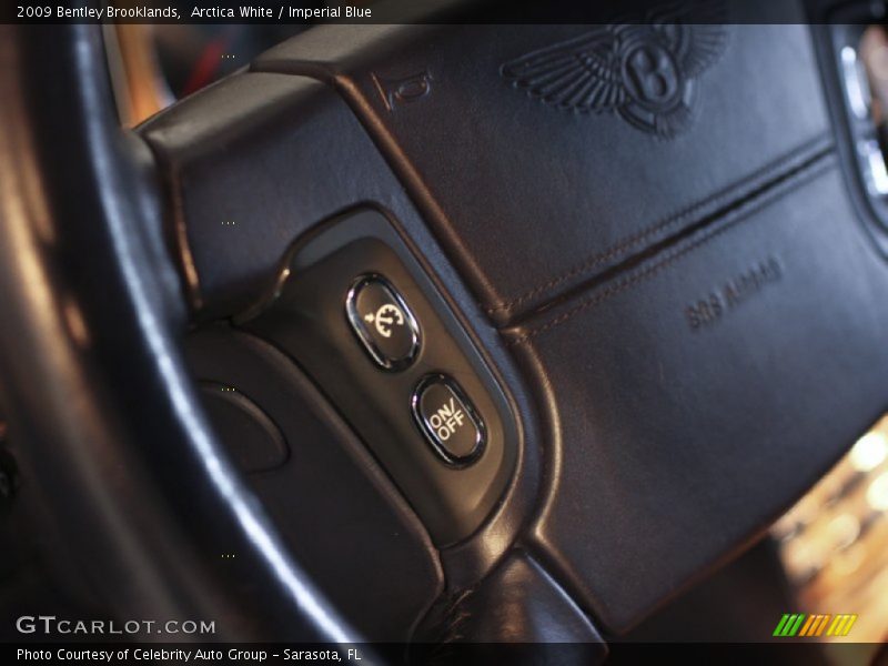 Arctica White / Imperial Blue 2009 Bentley Brooklands