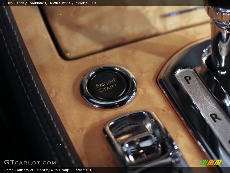 Arctica White / Imperial Blue 2009 Bentley Brooklands