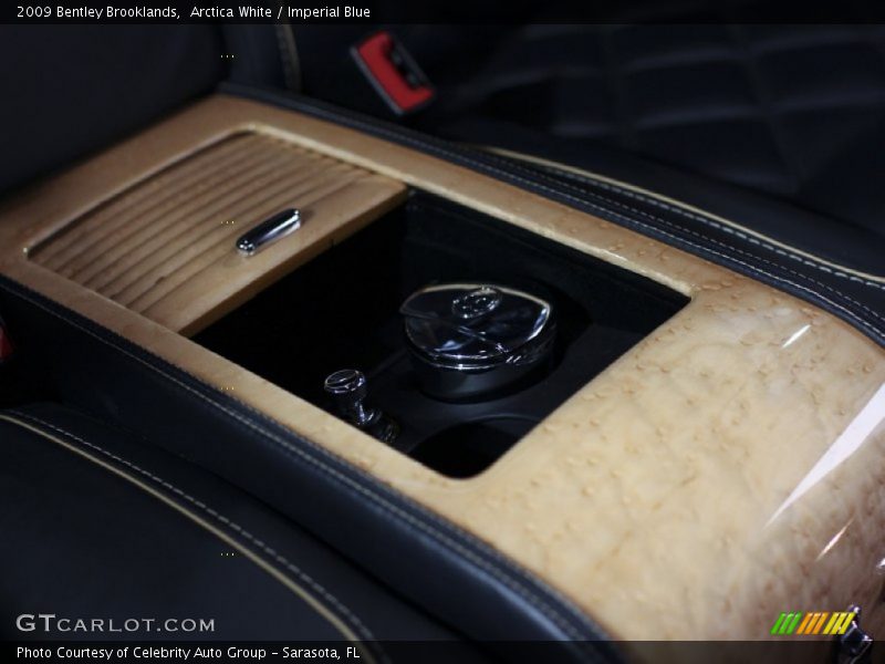 Arctica White / Imperial Blue 2009 Bentley Brooklands