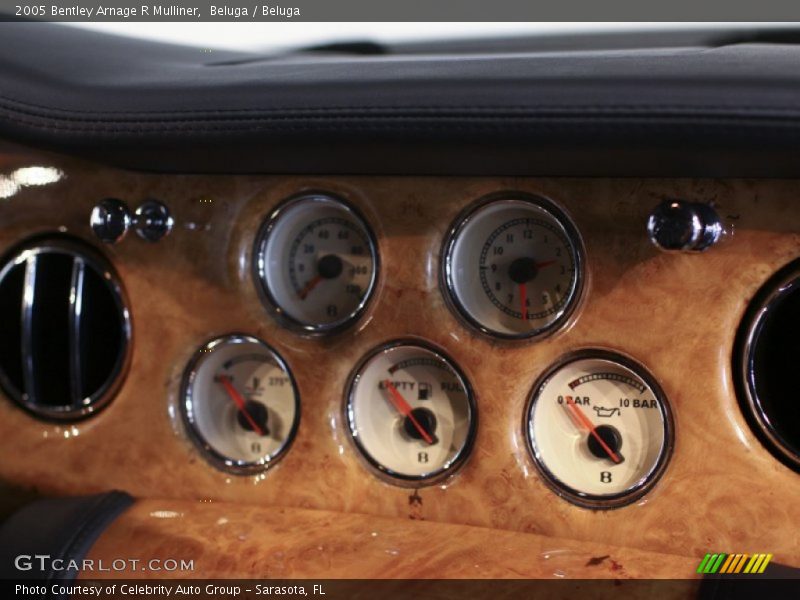 Dashboard of 2005 Arnage R Mulliner