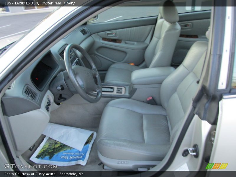 Oyster Pearl / Ivory 1997 Lexus ES 300