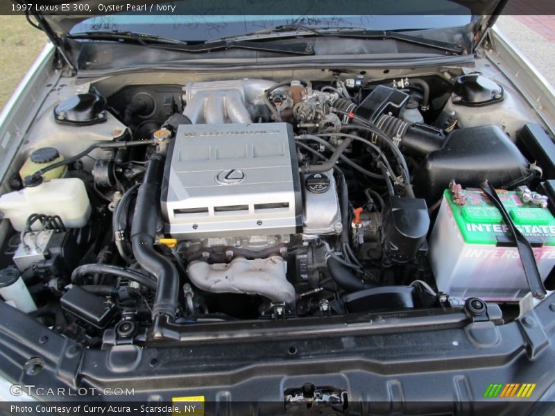 Oyster Pearl / Ivory 1997 Lexus ES 300