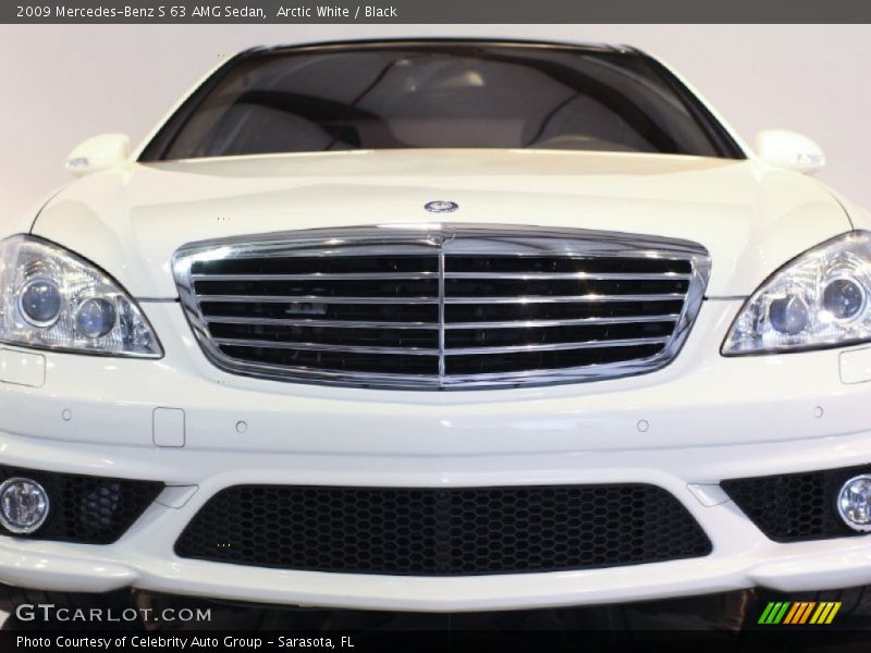 Arctic White / Black 2009 Mercedes-Benz S 63 AMG Sedan