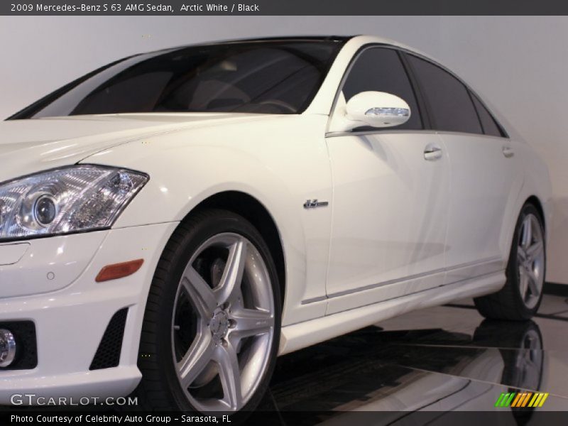 Arctic White / Black 2009 Mercedes-Benz S 63 AMG Sedan