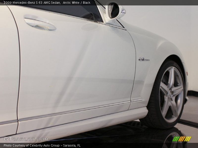 Arctic White / Black 2009 Mercedes-Benz S 63 AMG Sedan