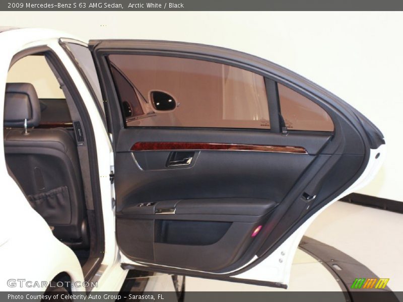 Arctic White / Black 2009 Mercedes-Benz S 63 AMG Sedan