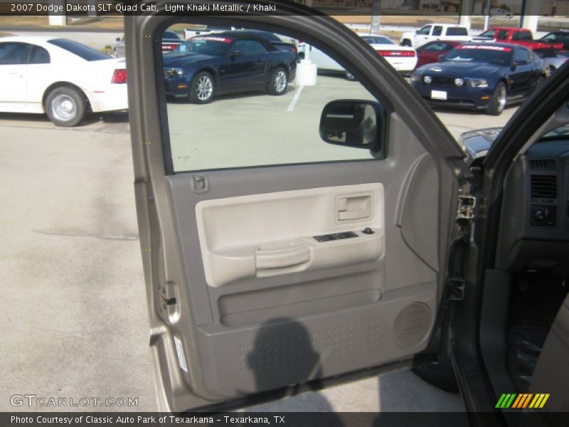 Light Khaki Metallic / Khaki 2007 Dodge Dakota SLT Quad Cab