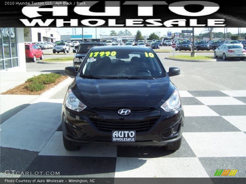 Ash Black / Black 2010 Hyundai Tucson GLS