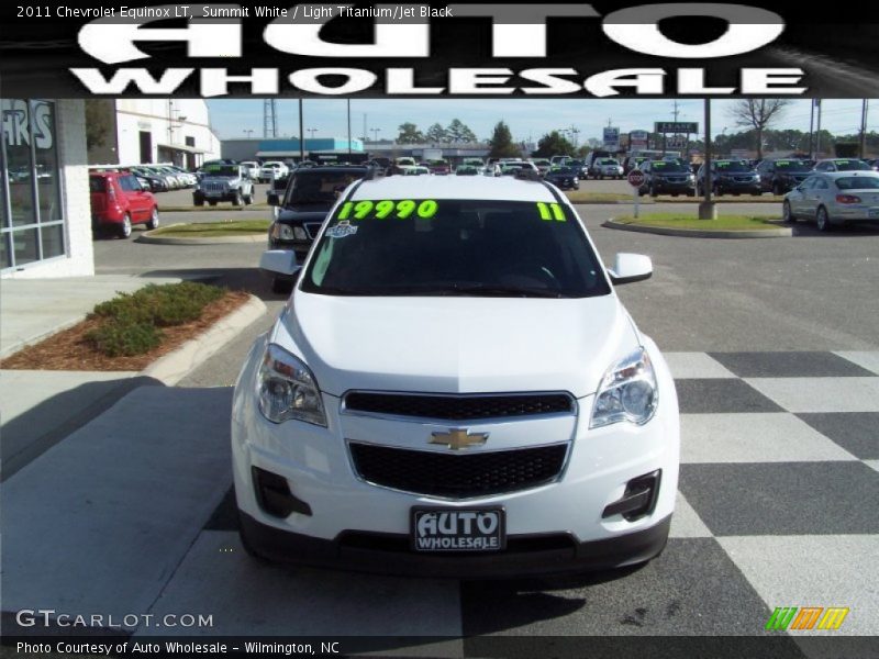 Summit White / Light Titanium/Jet Black 2011 Chevrolet Equinox LT