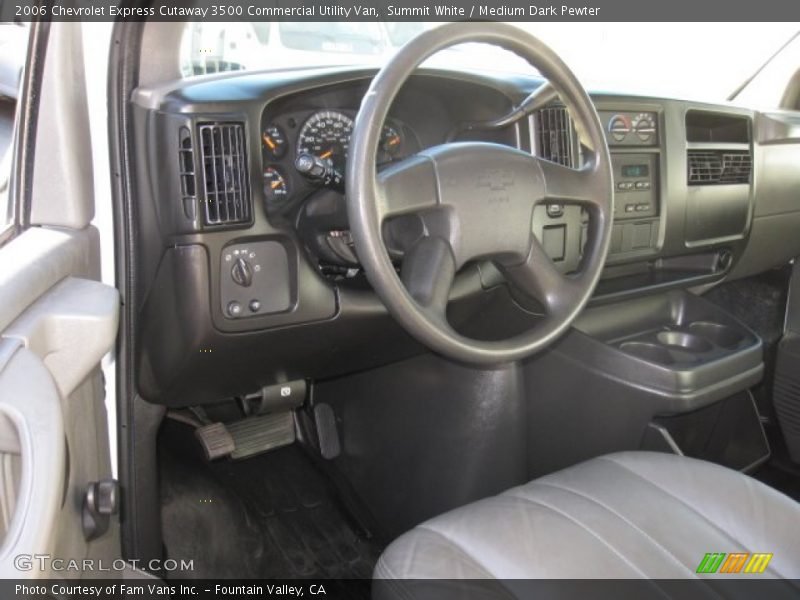 Summit White / Medium Dark Pewter 2006 Chevrolet Express Cutaway 3500 Commercial Utility Van