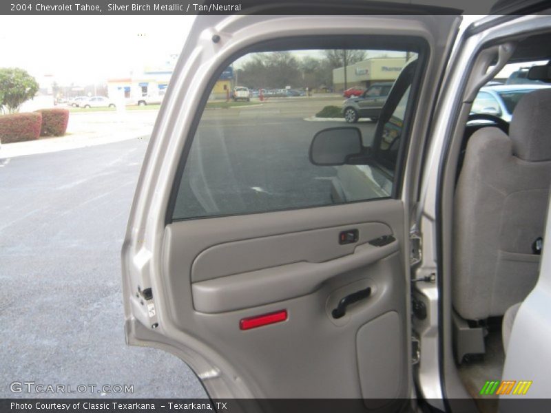 Silver Birch Metallic / Tan/Neutral 2004 Chevrolet Tahoe