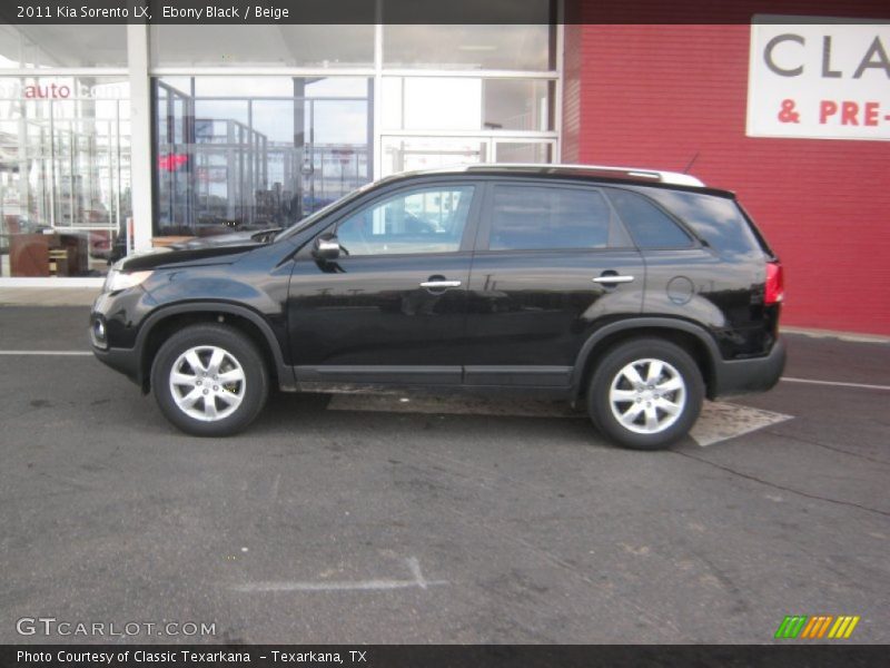 Ebony Black / Beige 2011 Kia Sorento LX