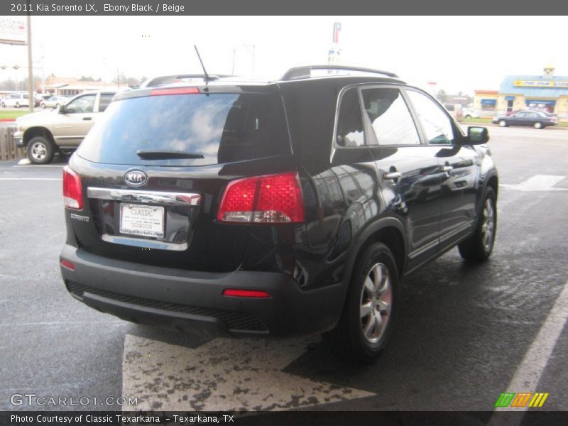 Ebony Black / Beige 2011 Kia Sorento LX