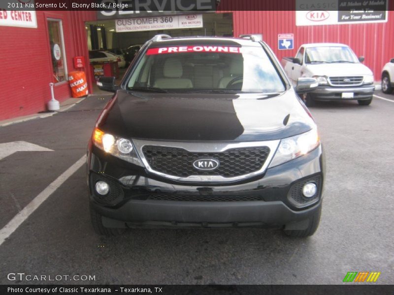 Ebony Black / Beige 2011 Kia Sorento LX