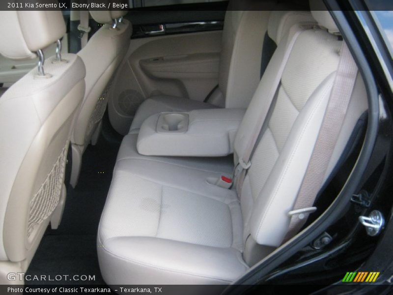 Ebony Black / Beige 2011 Kia Sorento LX