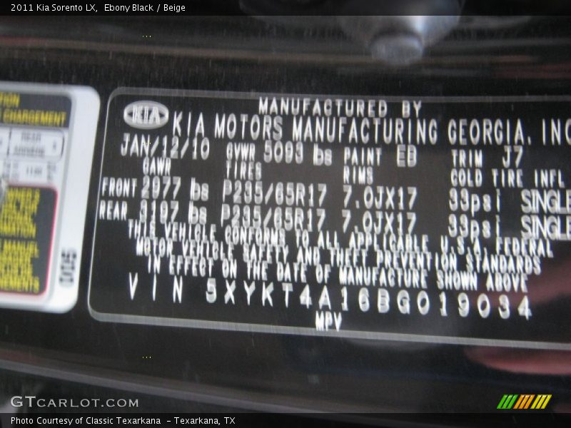 Ebony Black / Beige 2011 Kia Sorento LX