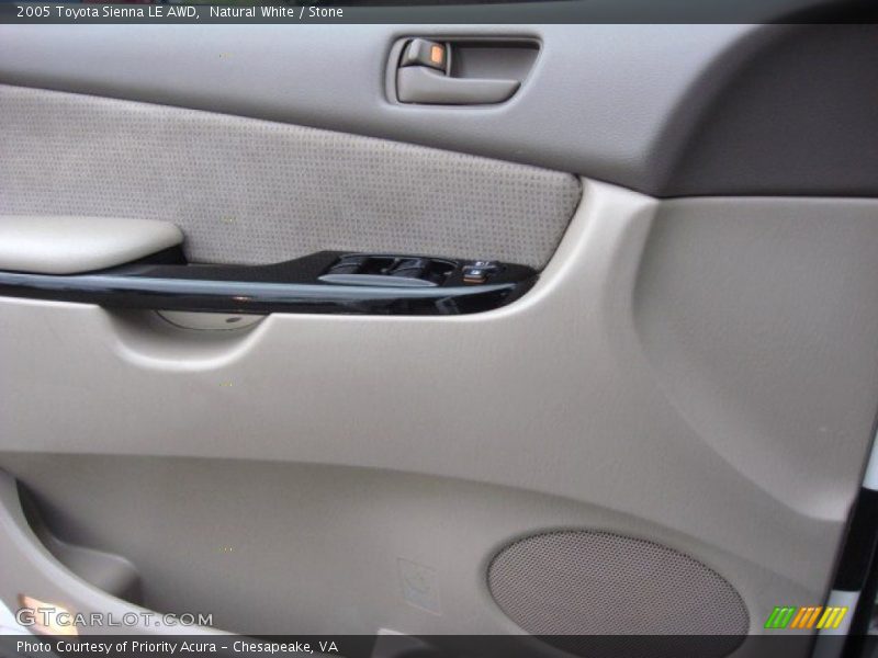 Natural White / Stone 2005 Toyota Sienna LE AWD