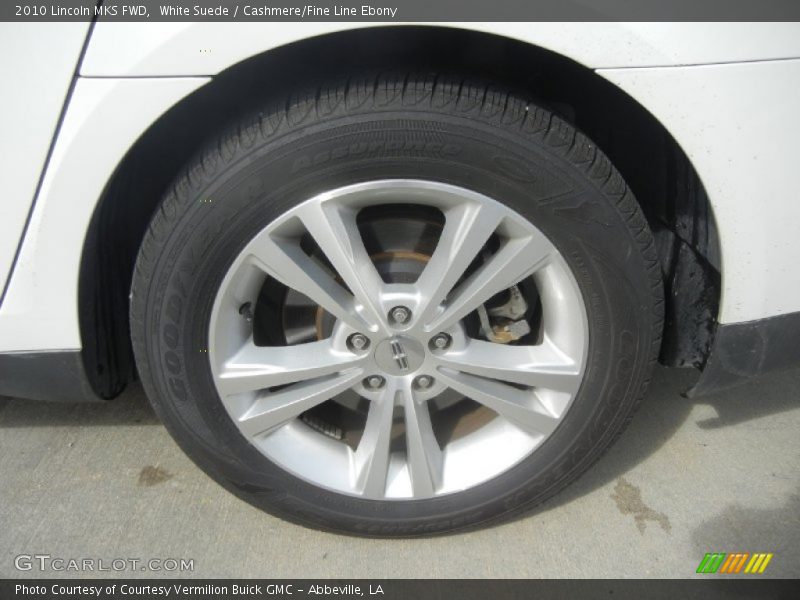 White Suede / Cashmere/Fine Line Ebony 2010 Lincoln MKS FWD