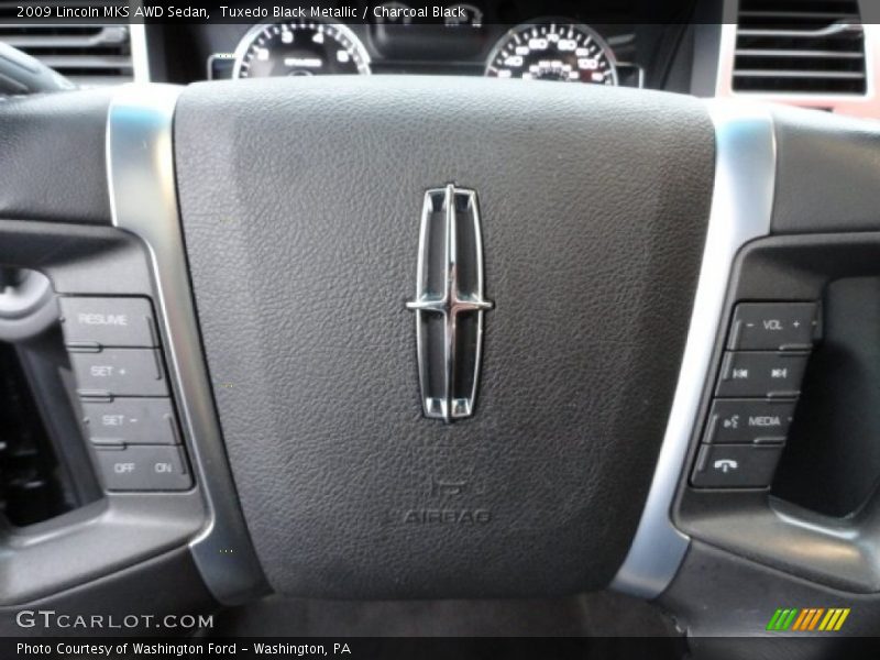 Tuxedo Black Metallic / Charcoal Black 2009 Lincoln MKS AWD Sedan