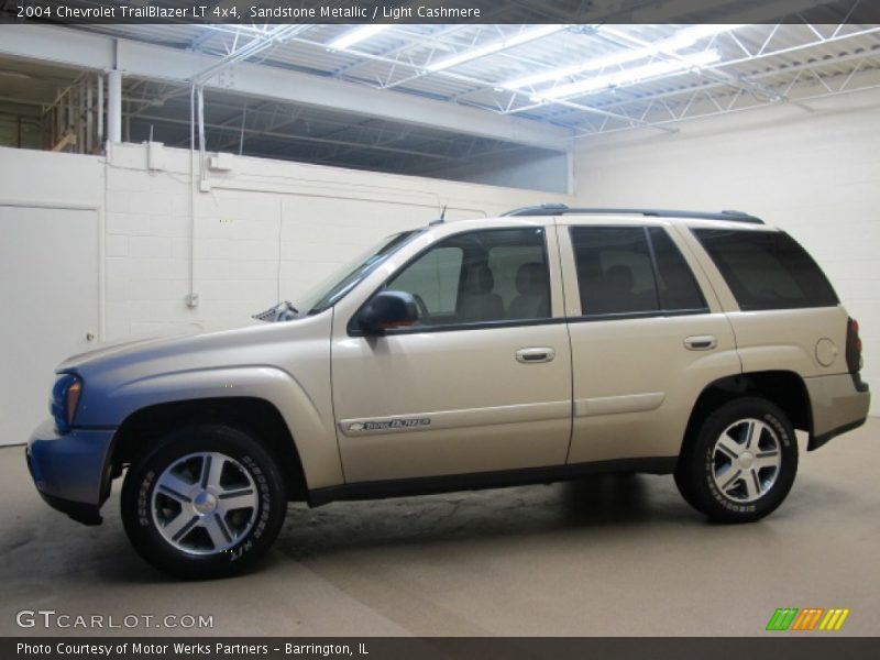 Sandstone Metallic / Light Cashmere 2004 Chevrolet TrailBlazer LT 4x4