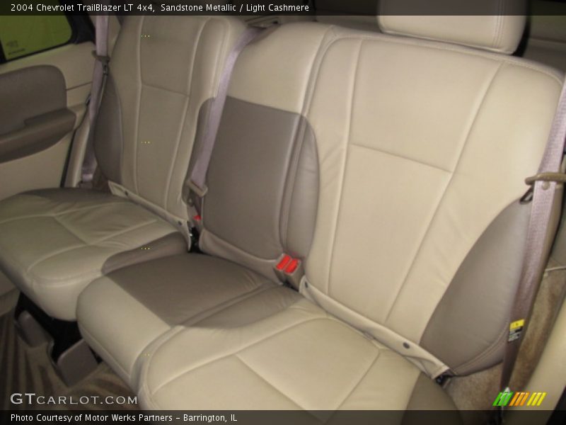 Sandstone Metallic / Light Cashmere 2004 Chevrolet TrailBlazer LT 4x4