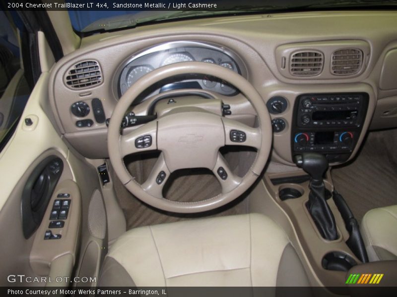 Sandstone Metallic / Light Cashmere 2004 Chevrolet TrailBlazer LT 4x4
