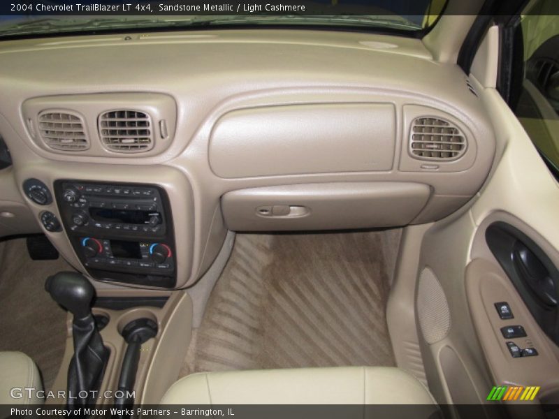 Sandstone Metallic / Light Cashmere 2004 Chevrolet TrailBlazer LT 4x4